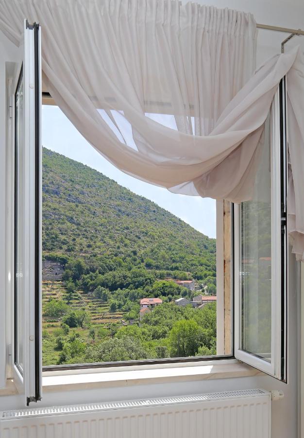 Apartment Moretic Gromaca Екстер'єр фото