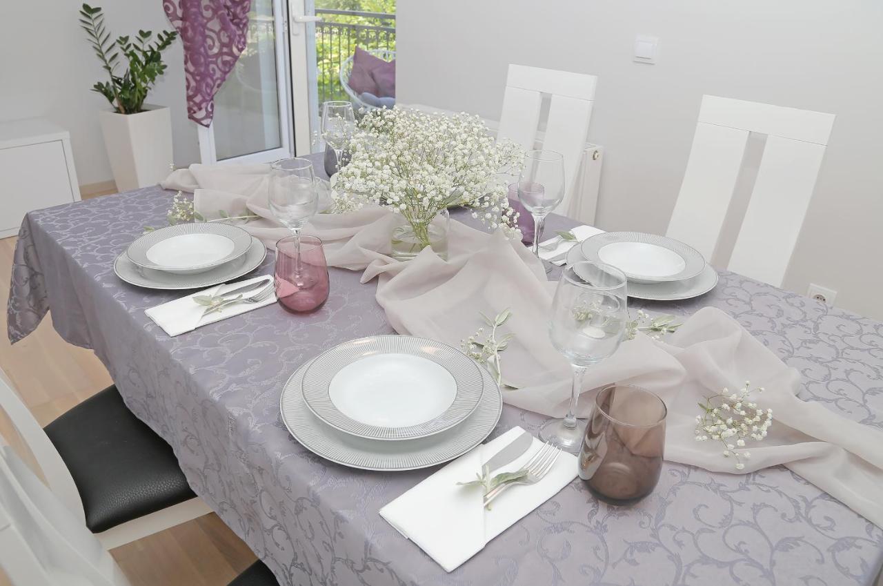 Apartment Moretic Gromaca Екстер'єр фото