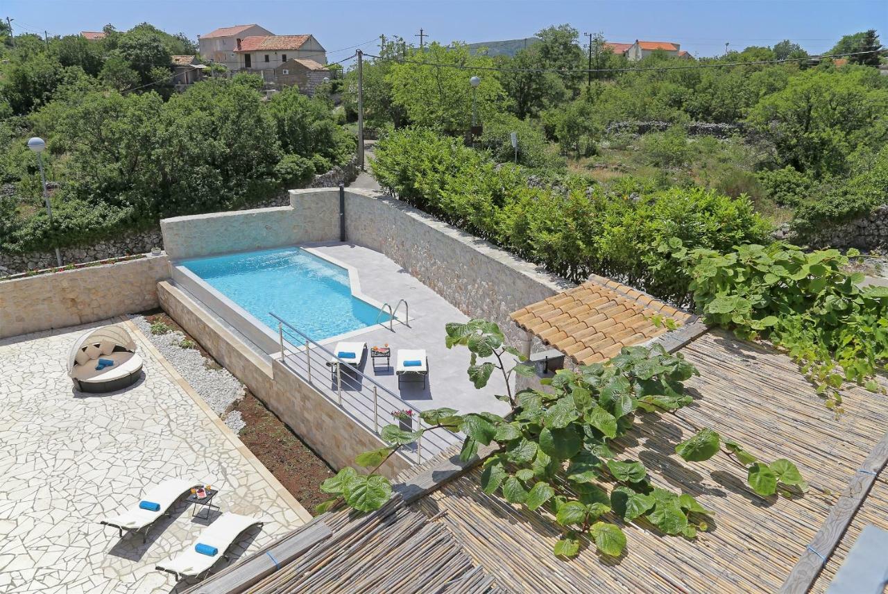 Apartment Moretic Gromaca Екстер'єр фото